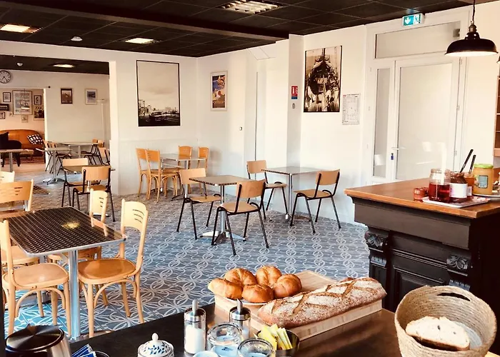 Les Baigneurs Hotel *